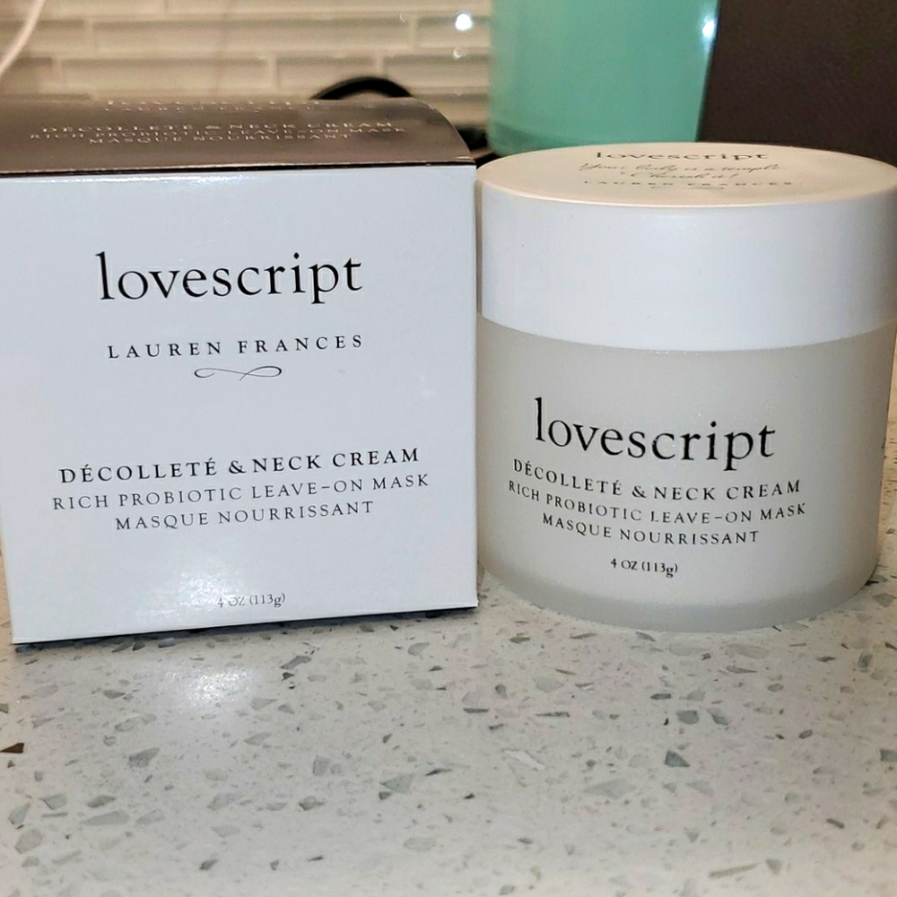LOVESCRIPT DECOLLETE & NECK CREAM LEAVE ON MASK